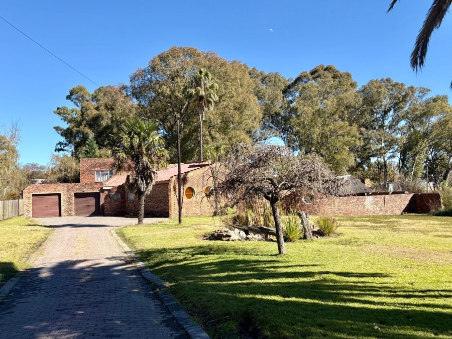 4 Bedroom Property for Sale in Heilbron Free State